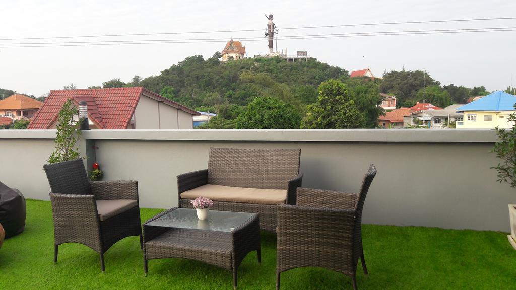 Moment House Hua Hin Hostel Εξωτερικό φωτογραφία